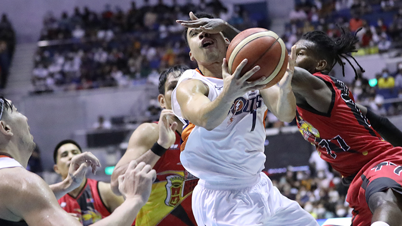 Bolts stay alive on mind-boggling endgame siege